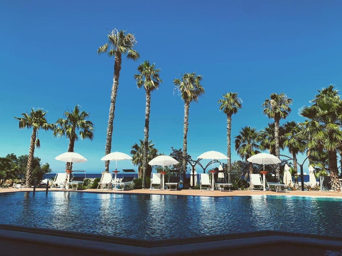 Palm Beach Club Hotel Casteldaccia Exterior foto